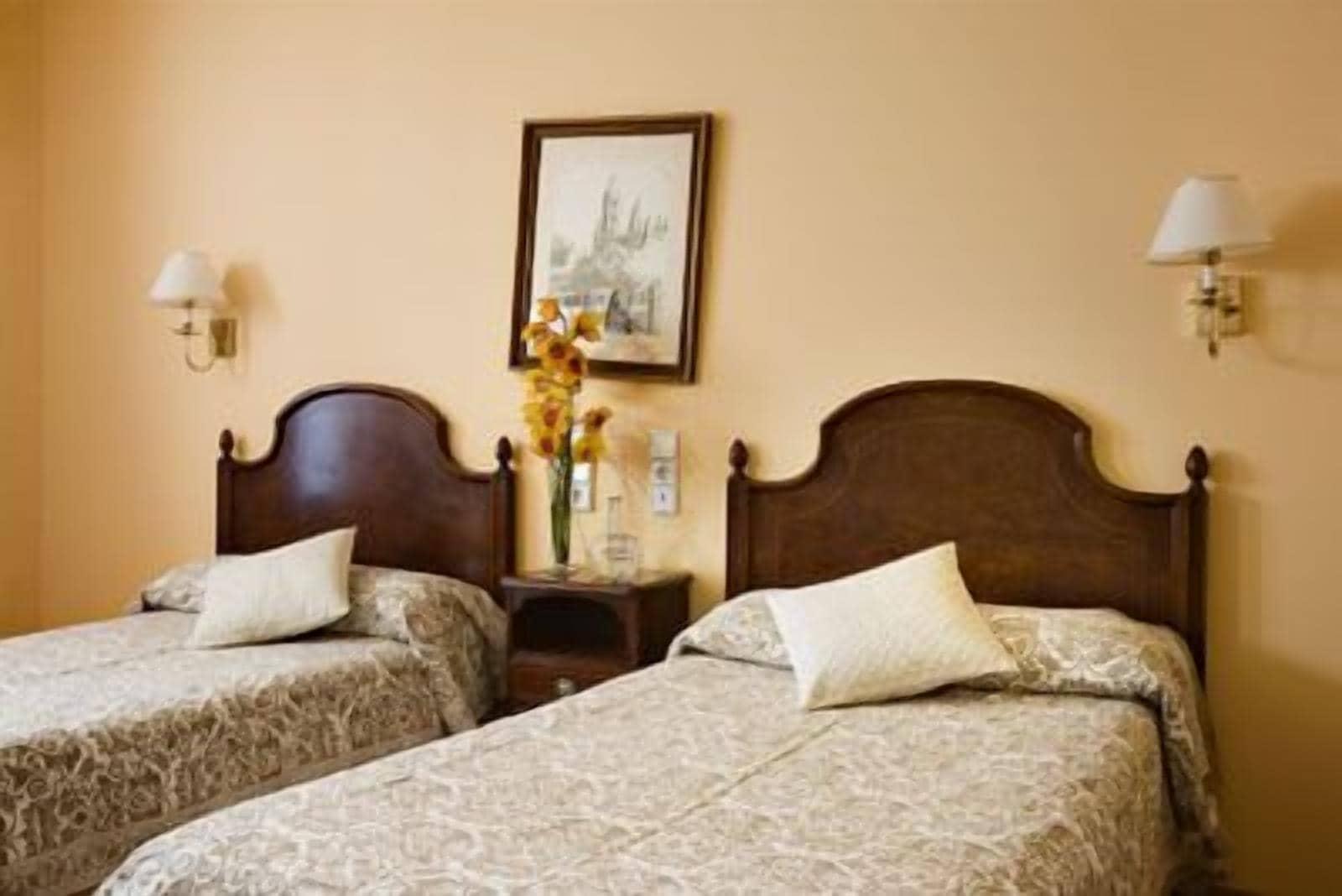 Hotel Roma Valladolid Zimmer foto